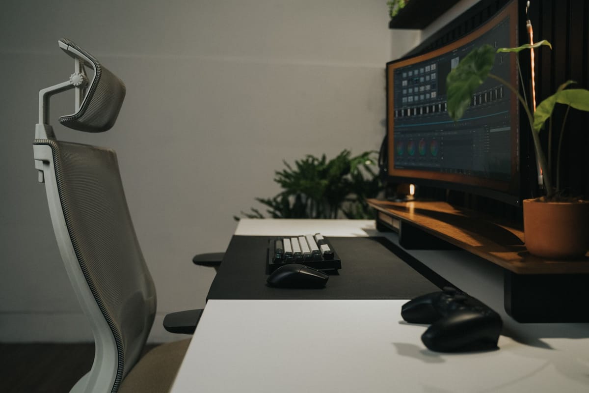 Calibrating colour on a monitor