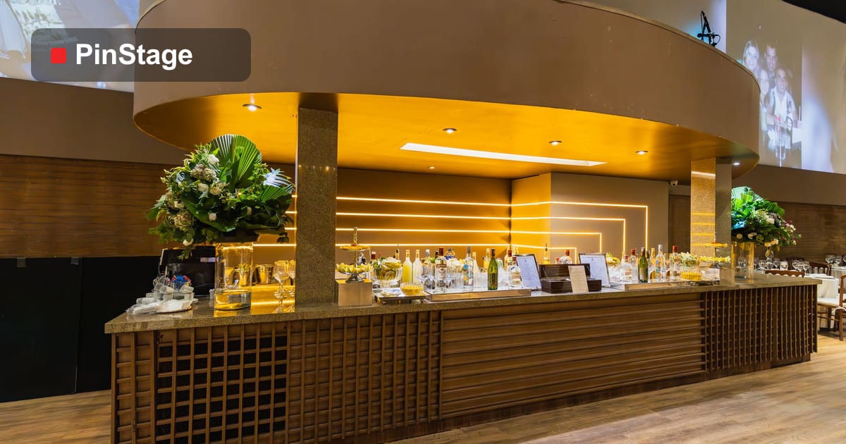 Tabletop Displays: Branding Counters, Desks & Exhibition Tables